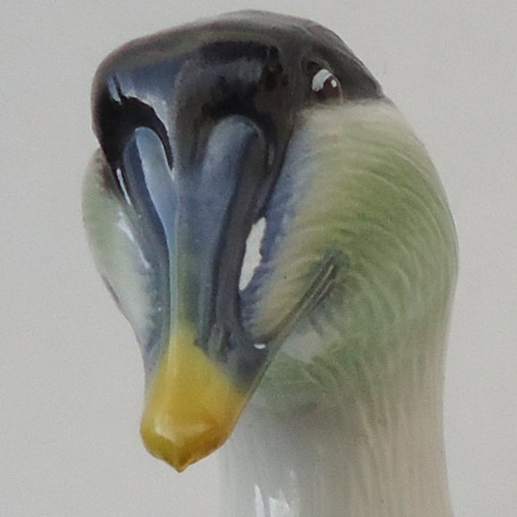 Lord Calvert Canadian Eider Duck Whisky Decanter. - Picture 5 of 16